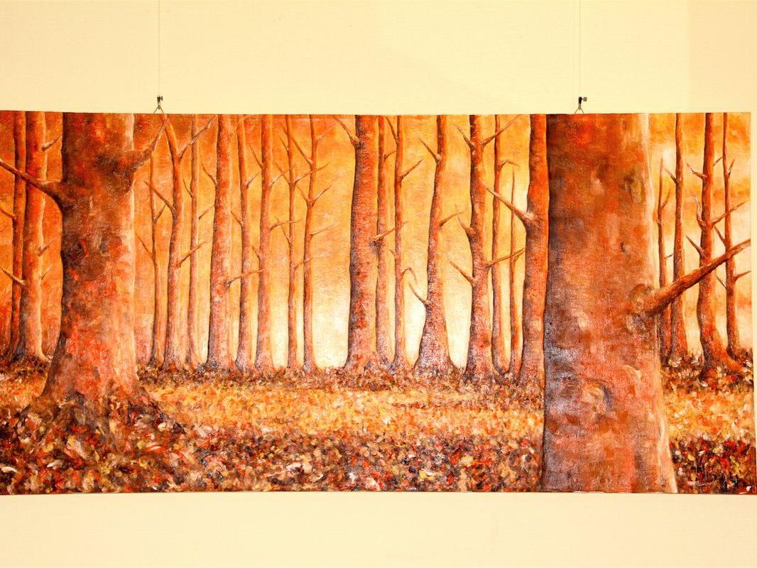 Markant ist die Bild- und Farbensprache von Helmut Barta, wie beispielsweise bei diesem Herbstwald.