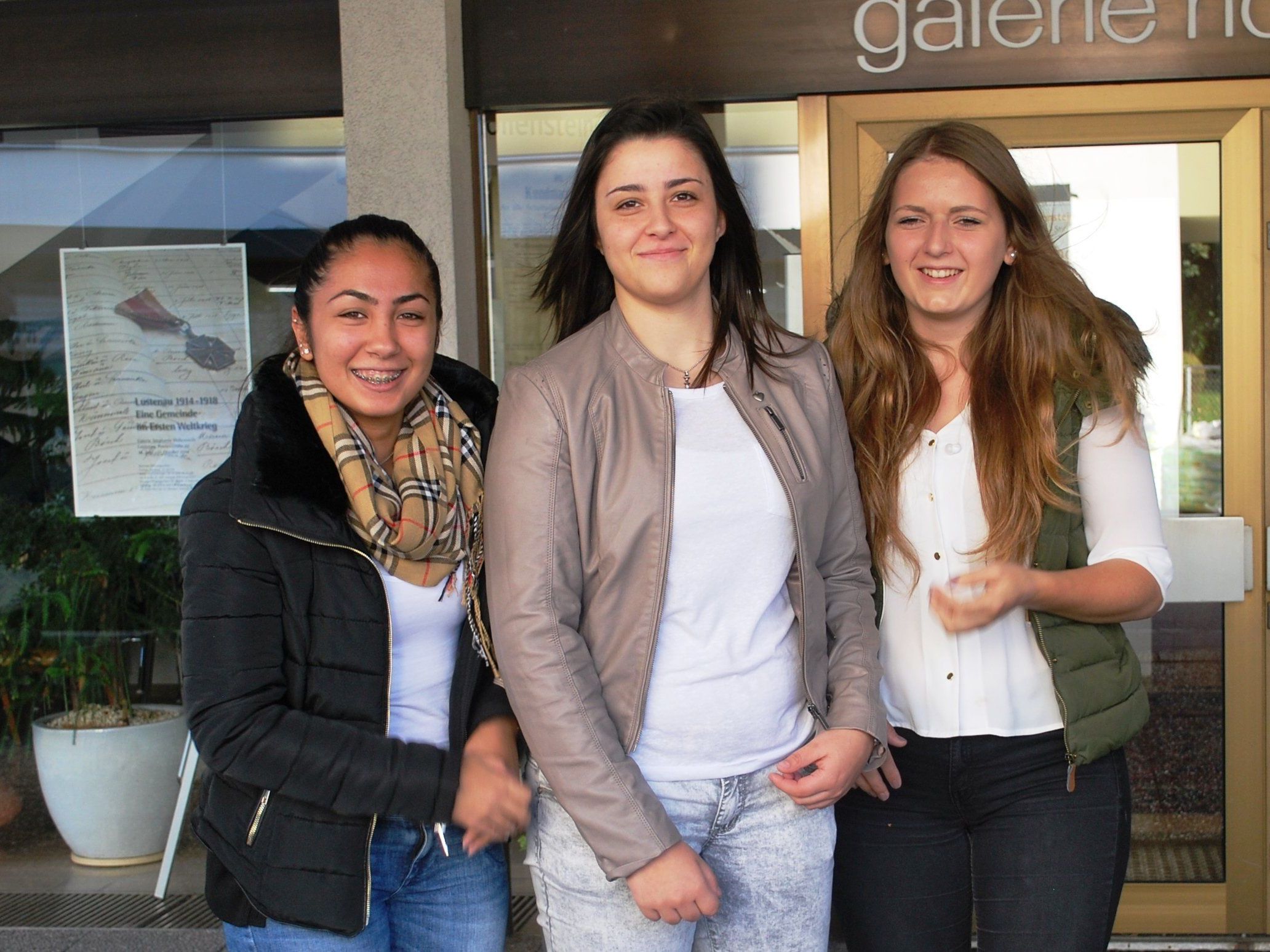 Gül Kaplan, Betül Yildirim, Fabienne Laner Gül Kaplan, Betül Yildirim, Fabienne Laner