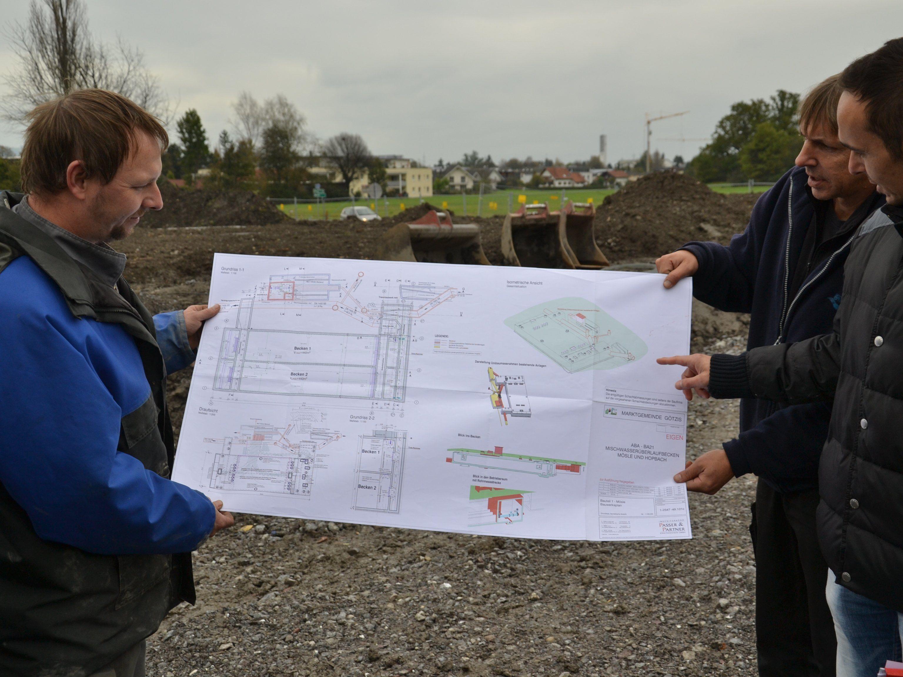 Die Pläne zum Projekt im Mösle wurden auch begutachtet.
