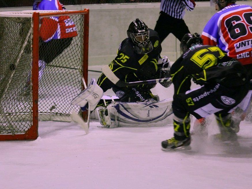 5:3-Derbysieg von Hohenems im Montafon. 5:3-Derbysieg von Hohenems im Montafon.