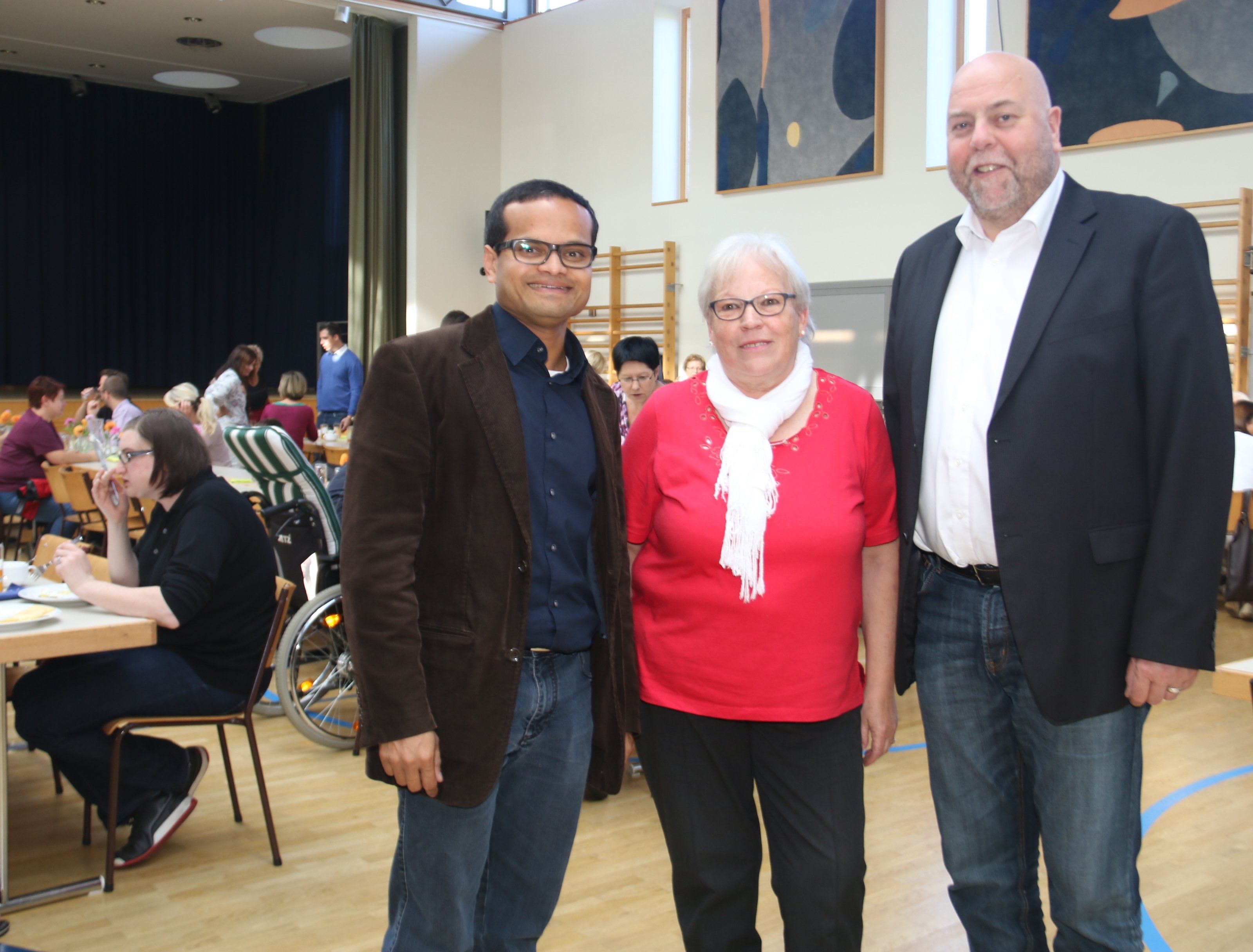 Agatha Kühne, Pfarrer Antony Payyapilly und Bürgermeister Thomas Pinter.