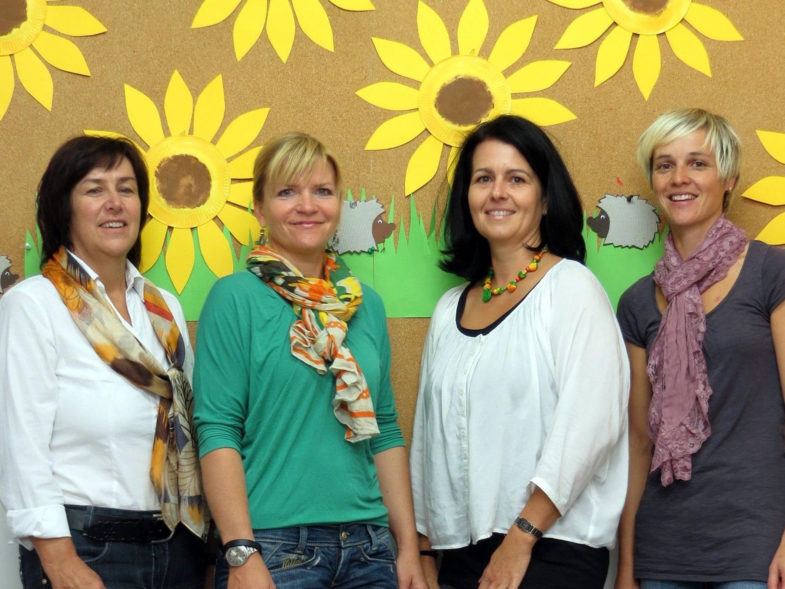 Bewegungsspielgruppen im VWP: v.l.: Helga Schweiger, Silvia Fenkart (Leitung), Anita March, Melanie Ruff