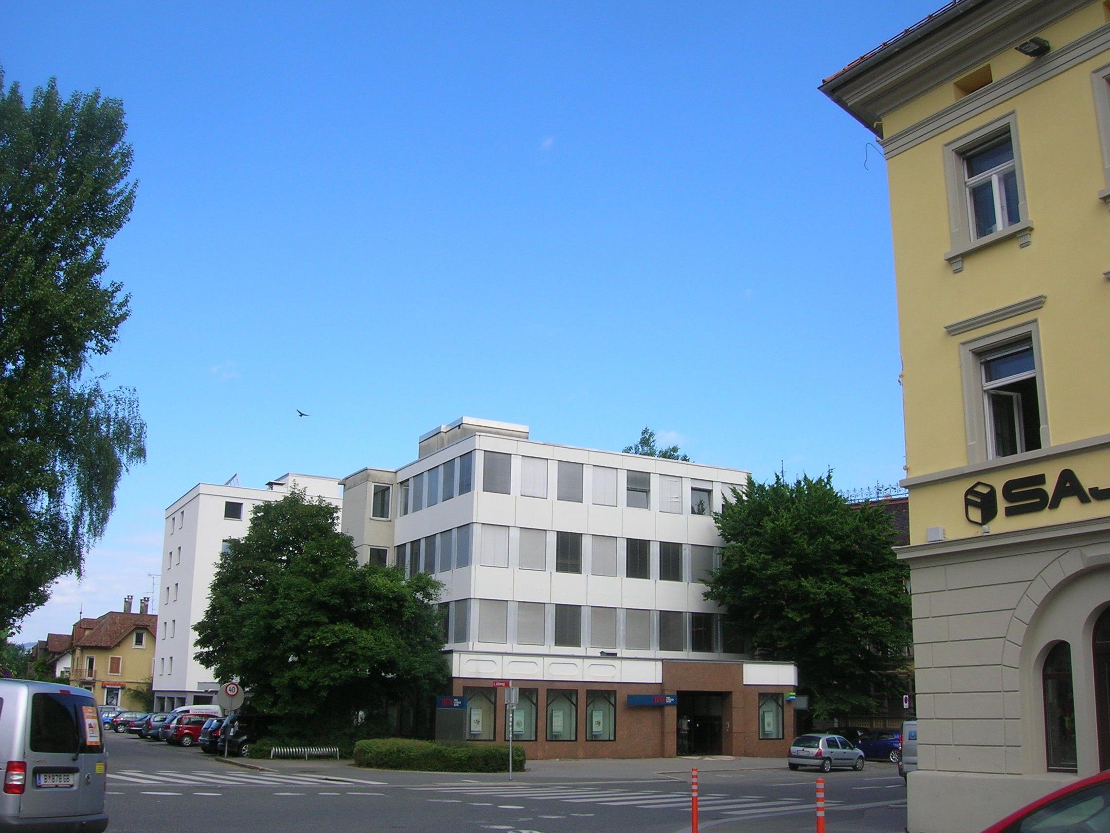 Das Bankgebäude an der Lindenkreuzung muss Platz machen für die neue BTV-Landeszentrale.