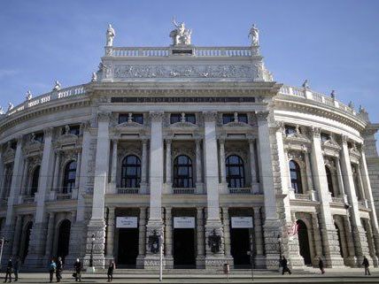 Wer wird Hartmann in der Burgtheater-Führung beerben? Wer wird Hartmann in der Burgtheater-Führung beerben?