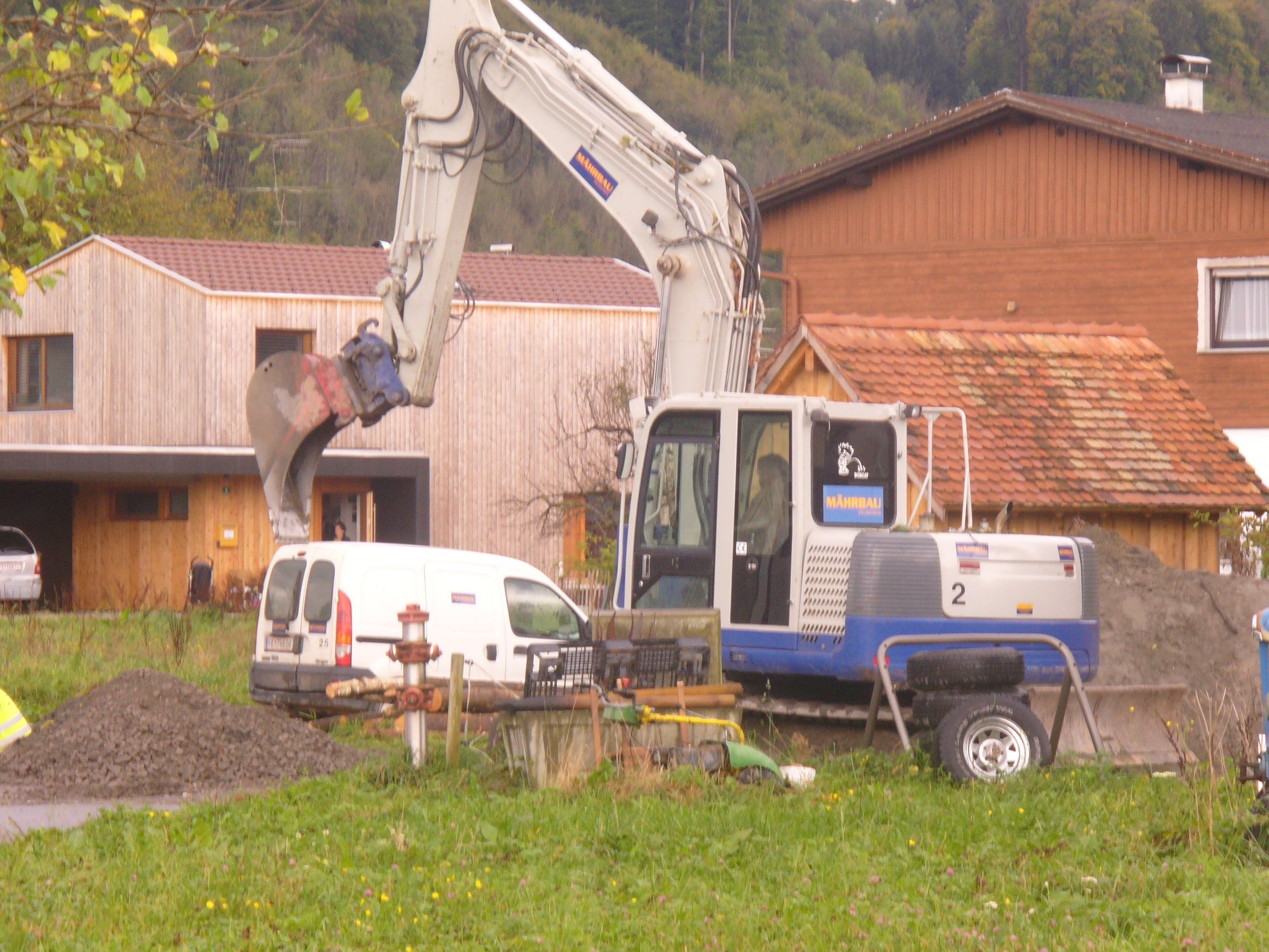 Die Arbeiten für die Erschließung im Gebiet Hirma Ost sollten in diesen Tagen abgeschlossen werden Die Arbeiten für die Erschließung im Gebiet Hirma Ost sollten in diesen Tagen abgeschlossen werden