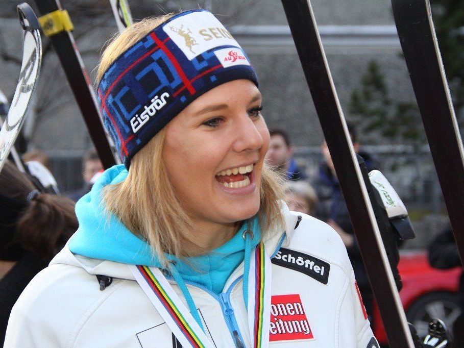 Die Bezauerin Elisabeth Kappaurer wird beim WC Auftakt in Sölden noch nicht dabei sein. Die Bezauerin Elisabeth Kappaurer wird beim WC Auftakt in Sölden noch nicht dabei sein.