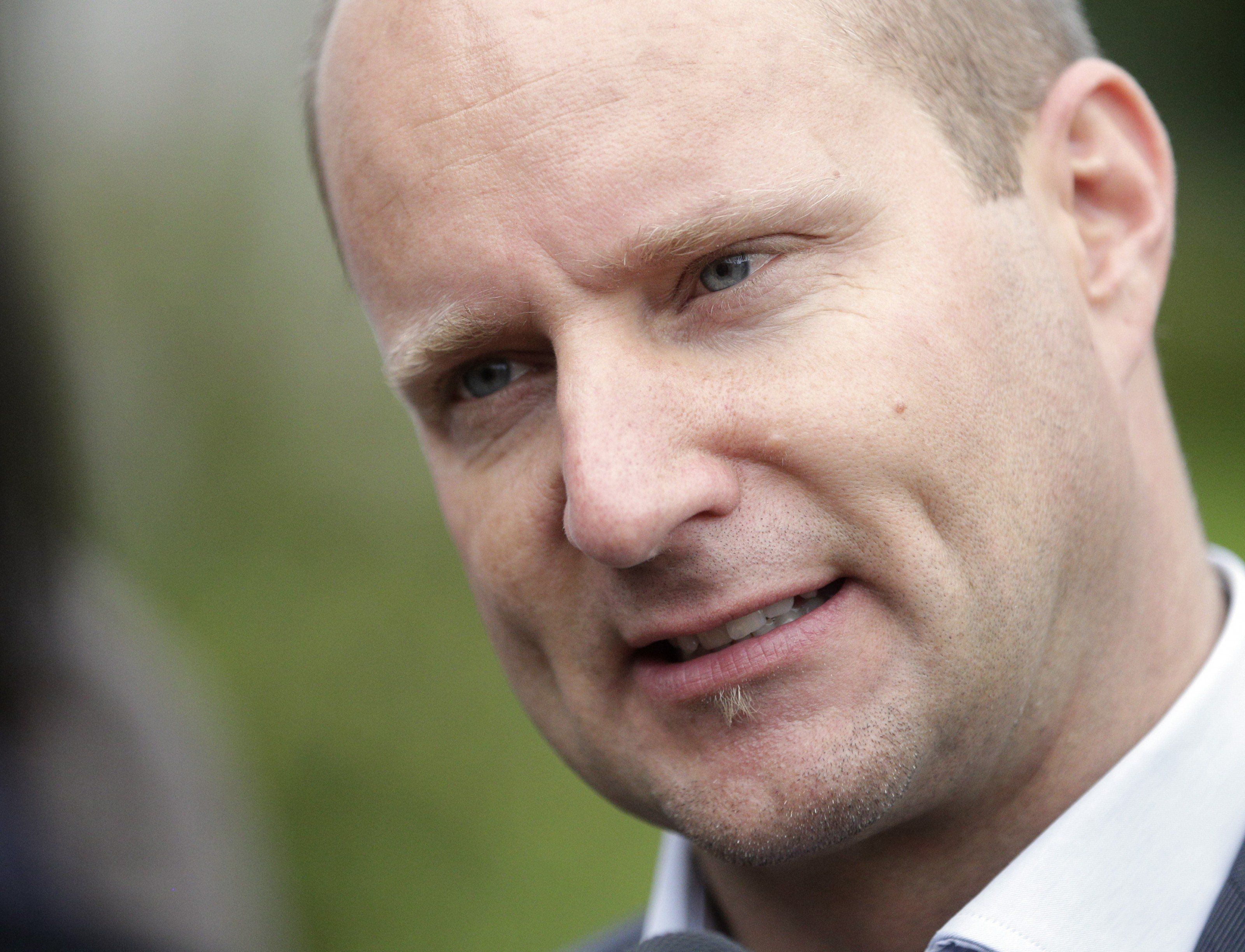Abgeordnete um Strolz stattdessen für Freiwilligenheer. Abgeordnete um Strolz stattdessen für Freiwilligenheer.
