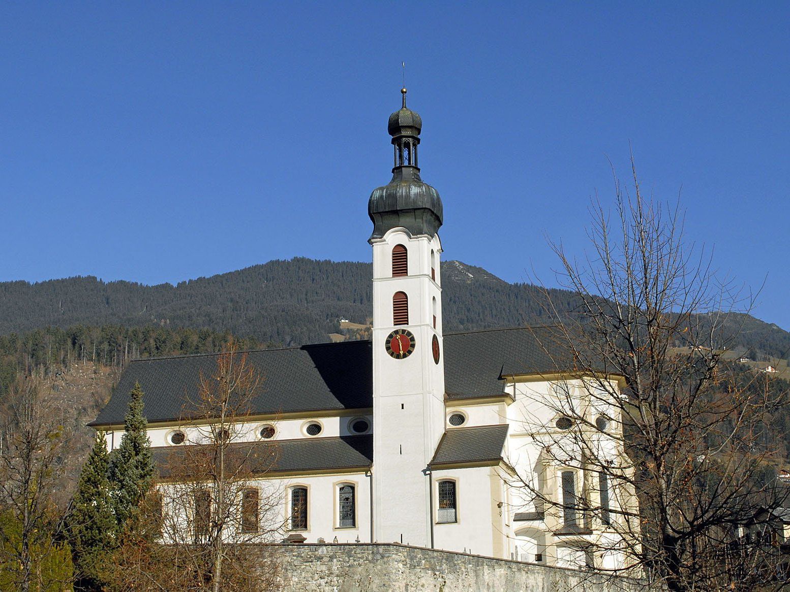 Pfarrkirche Tschagguns, am 23. November 2011 (Archivfoto). Pfarrkirche Tschagguns, am 23. November 2011 (Archivfoto).