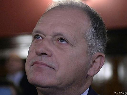 Strasser wurde zu drei Jahren Haft verurteilt Strasser wurde zu drei Jahren Haft verurteilt