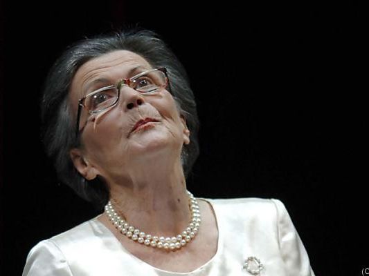 War seit 1949 am Burgtheater tätig War seit 1949 am Burgtheater tätig