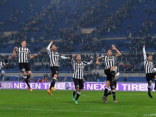 Juventus gewann bei Lazio 3:0