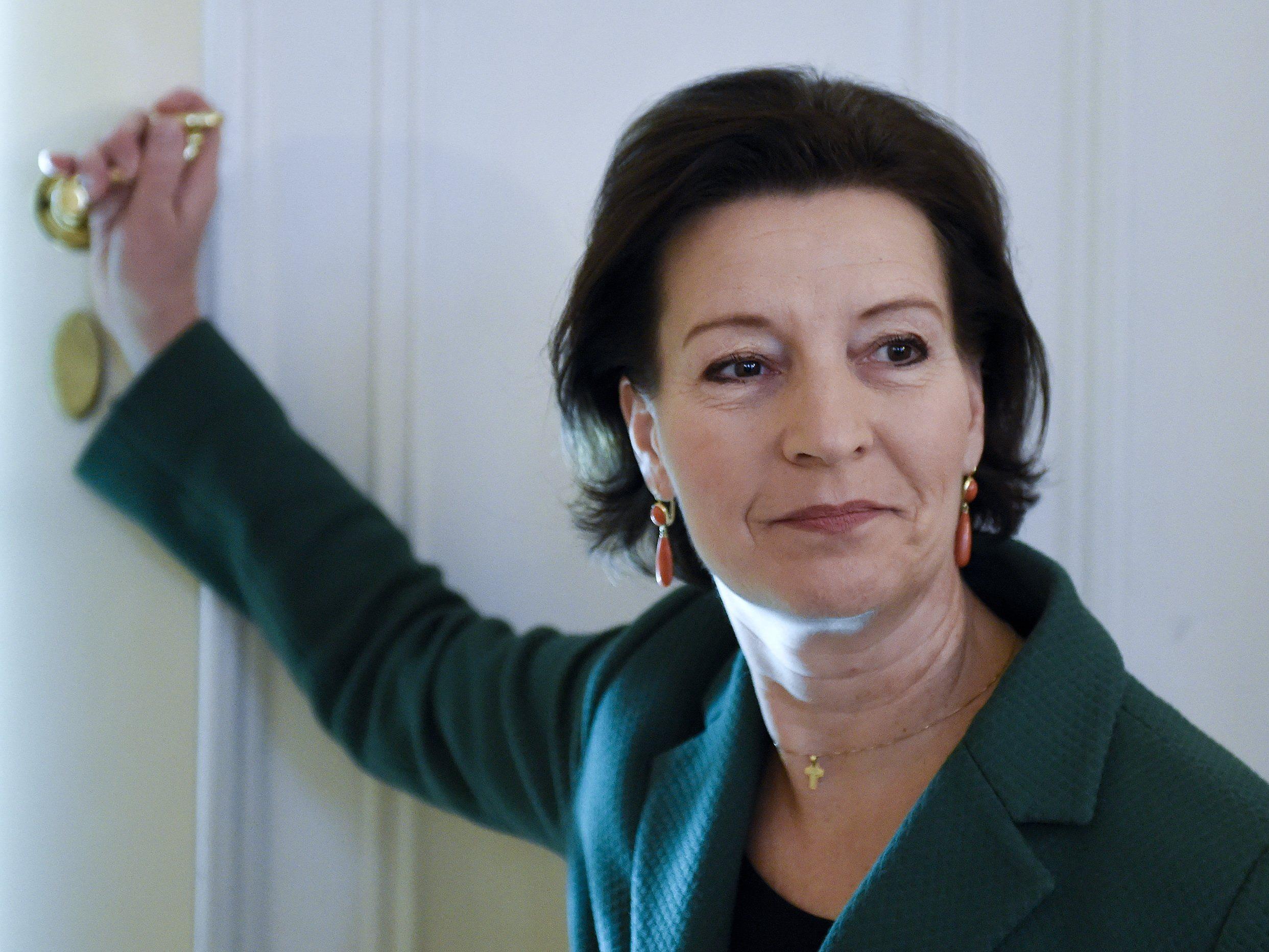 Frauenministerin Heinisch-Hosek (SPÖ) kann sich eine Frauenquote für Unternehmen vorstellen.