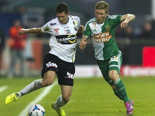 Beim Spiel: Andreas Lienhart (l./Altach) gegen Florian Kainz (r./Rapid) Beim Spiel: Andreas Lienhart (l./Altach) gegen Florian Kainz (r./Rapid)