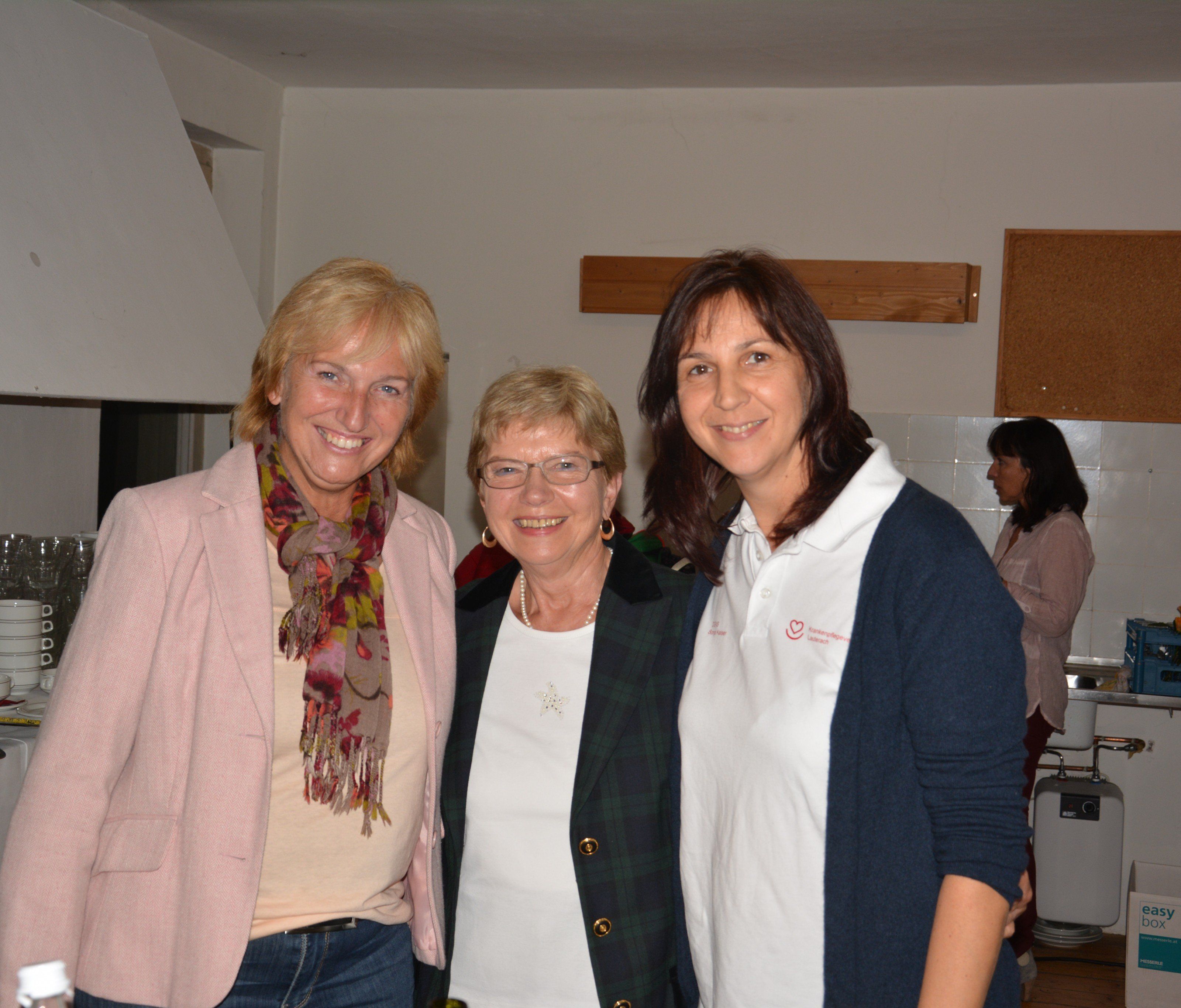 Das Team der Aktion Demenz bei der Bewirtung Das Team der Aktion Demenz bei der Bewirtung