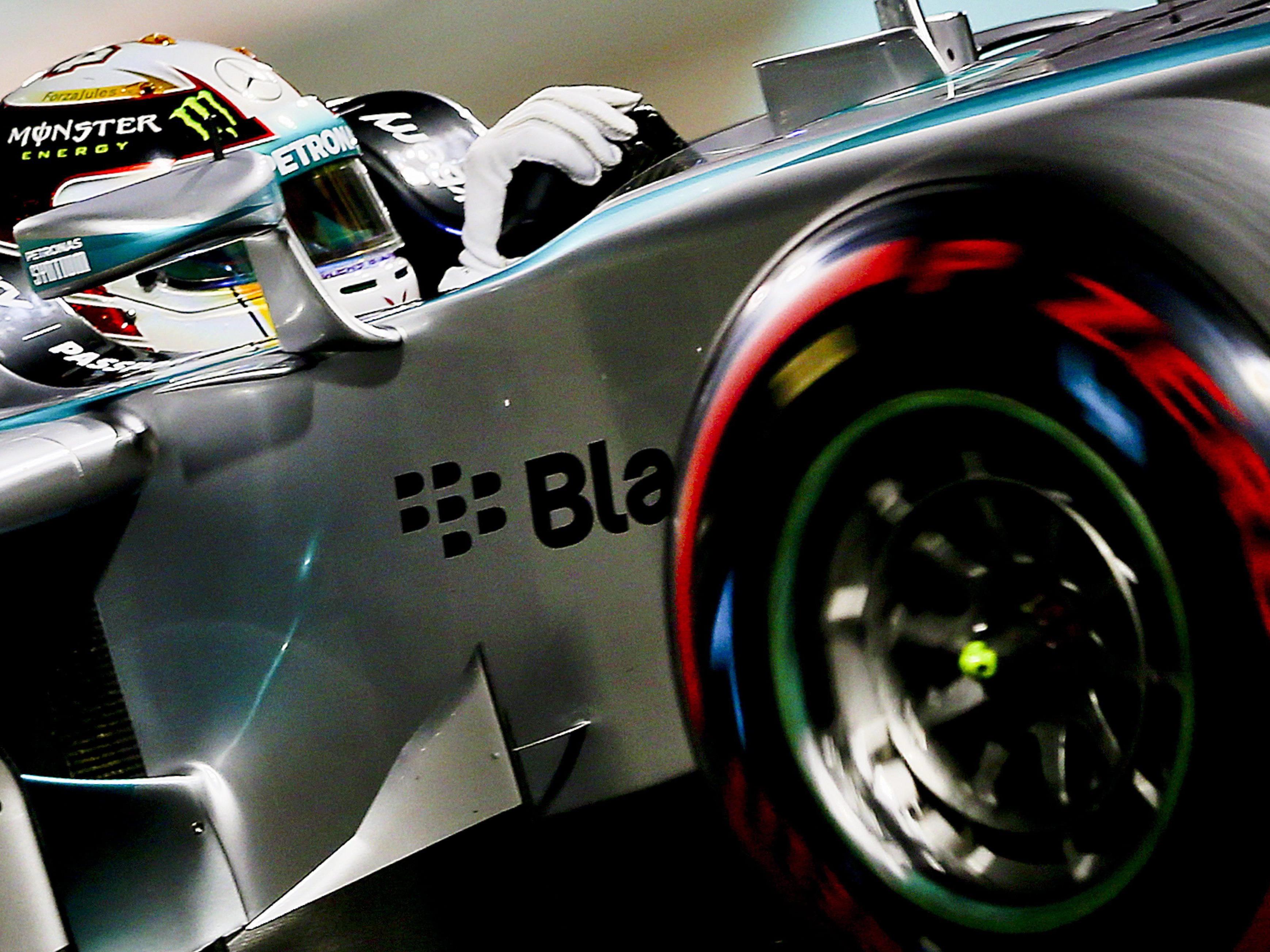 Formel 1: Rosberg im Abu-Dhabi-Abschlusstraining klar vor Hamilton. Formel 1: Rosberg im Abu-Dhabi-Abschlusstraining klar vor Hamilton.