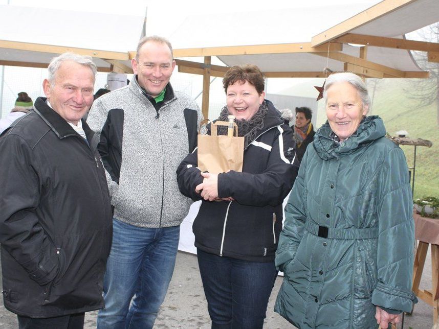 Adventmarkt in Lingenau als Treffpunkt in der Vorweihnachtszeit.