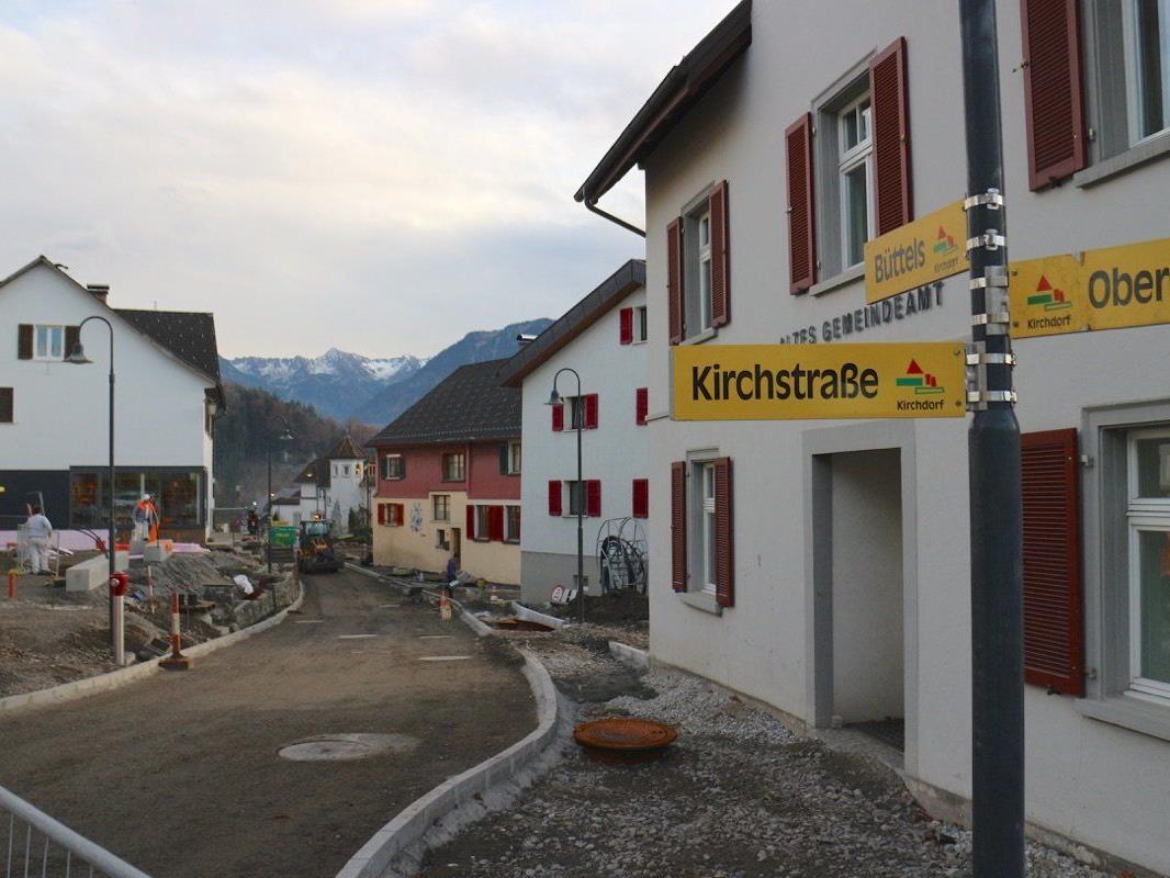 In der ersten Dezemberwoche enden die Kanalbauarbeiten an der Gemeindestraße „Büttels“ und am Sigburgweg im Unterdorf.