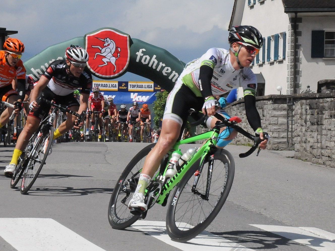 Zwei Fahrer haben verlängert, Manuel Schreiber ist neu im heimischen Profiradrennstall. Zwei Fahrer haben verlängert, Manuel Schreiber ist neu im heimischen Profiradrennstall.