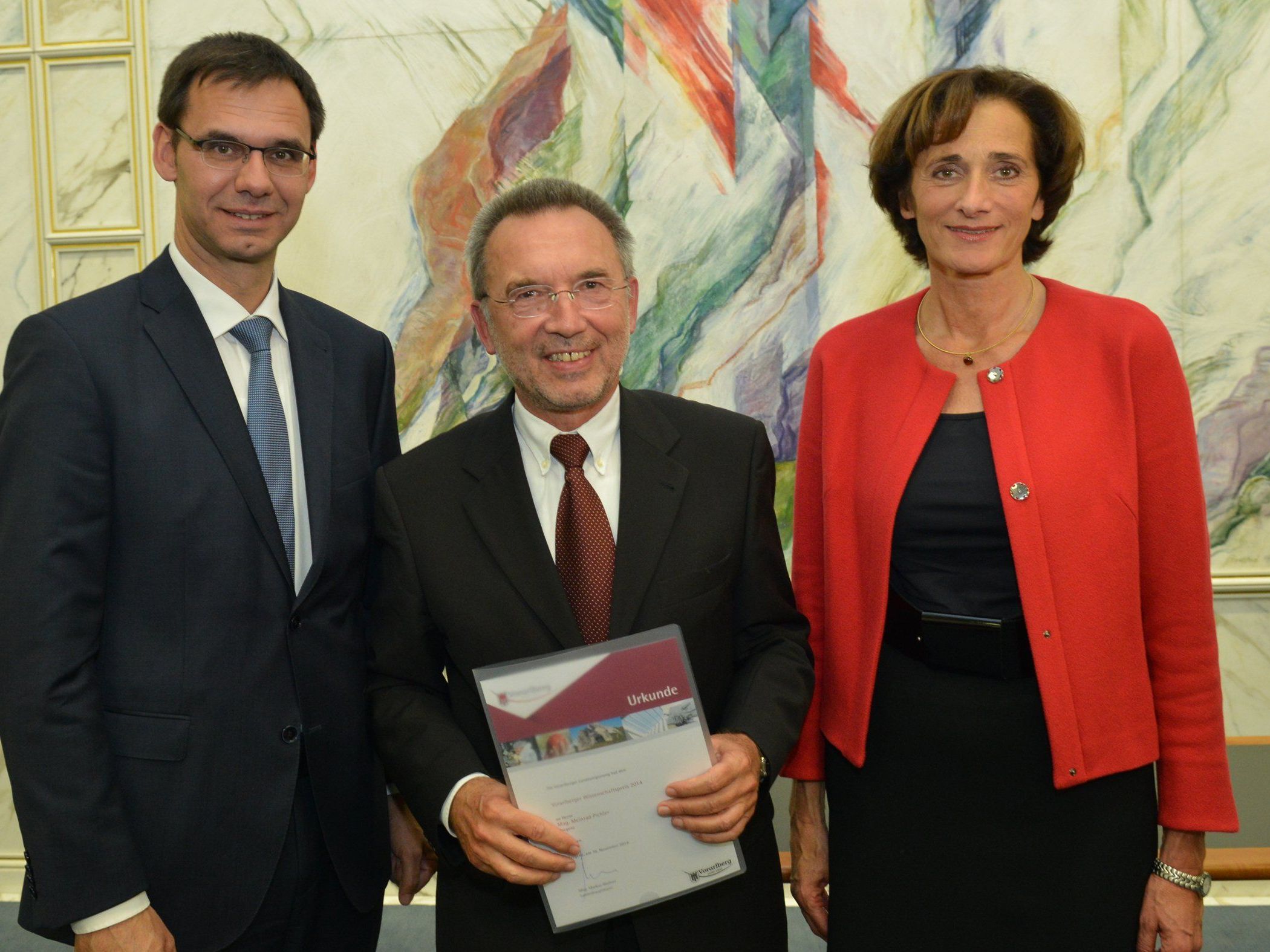 Wissenschaftspreis 2014 des Landes Vorarlberg verliehen. Wissenschaftspreis 2014 des Landes Vorarlberg verliehen.