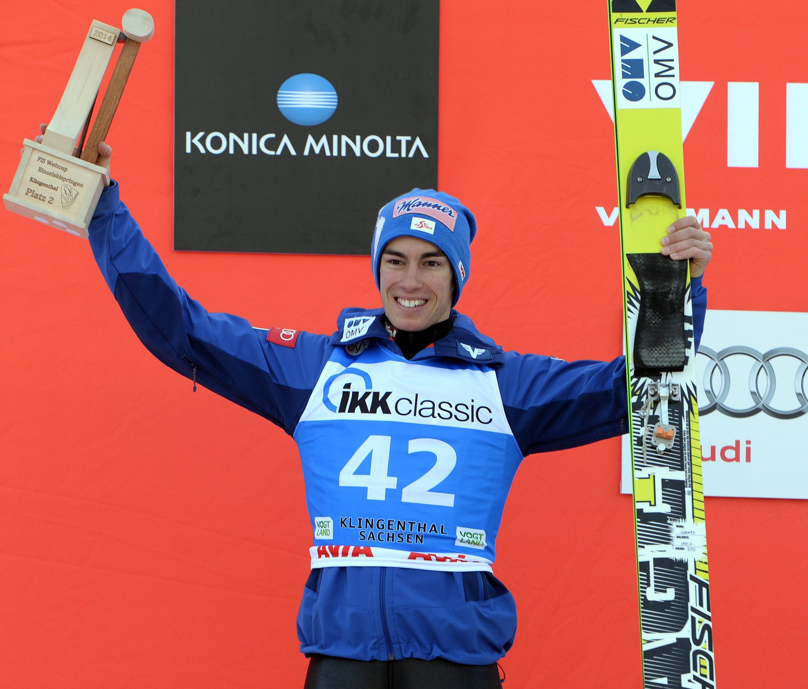 Stefan Kraft wurde zum Saisonauftakt in Klingenthal Zweiter. Stefan Kraft wurde zum Saisonauftakt in Klingenthal Zweiter.