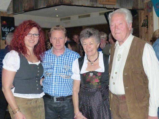 Die Pächter, Klaudia Schönherr und Gerhard Barbisch, mit Rosa und Karl Netzer