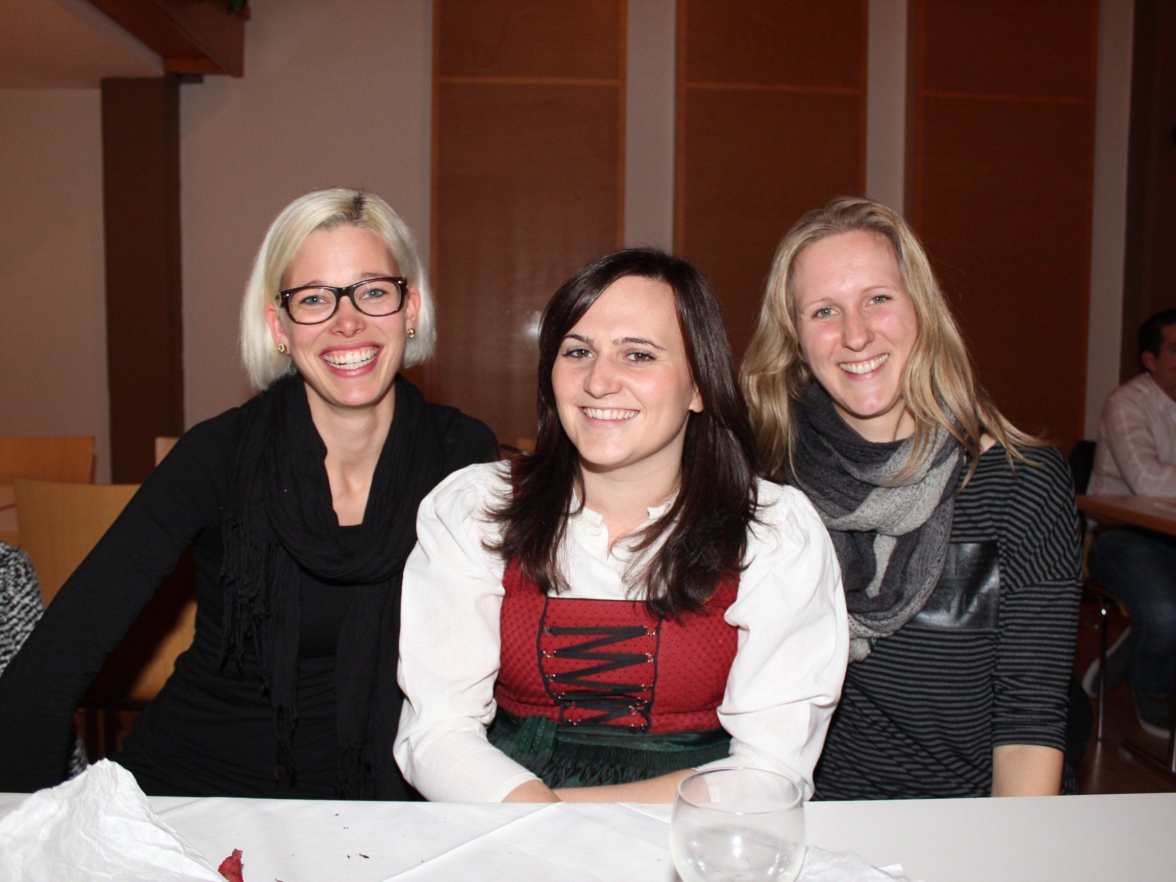 Katharina Loacker, Nadja Lenz und Karin Außerer. Katharina Loacker, Nadja Lenz und Karin Außerer.