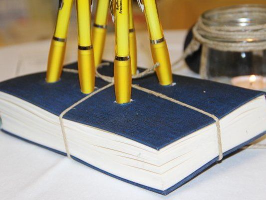 Unterschiedlichste Bücher gab es in Satteins zu bewundern. Unterschiedlichste Bücher gab es in Satteins zu bewundern.