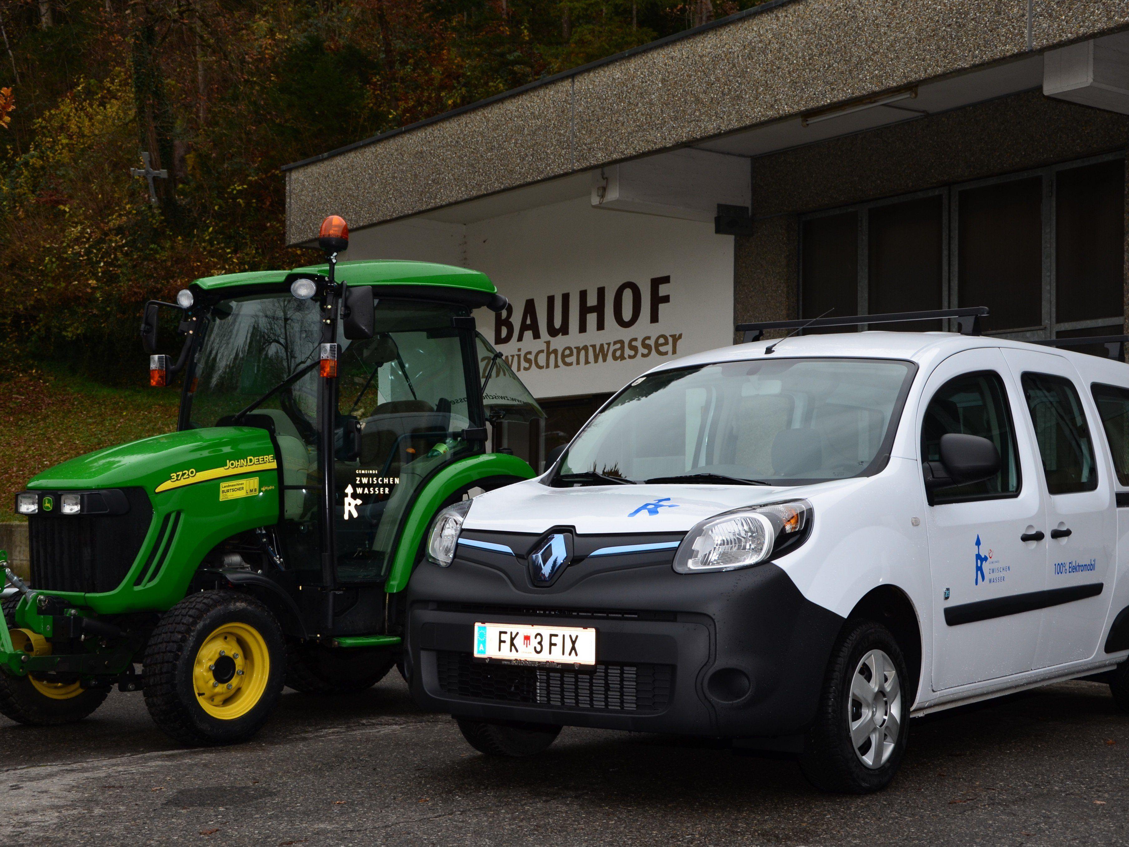 Die beiden neuen Fahrzeuge im Fuhrpark des Bauhof Zwischenwasser