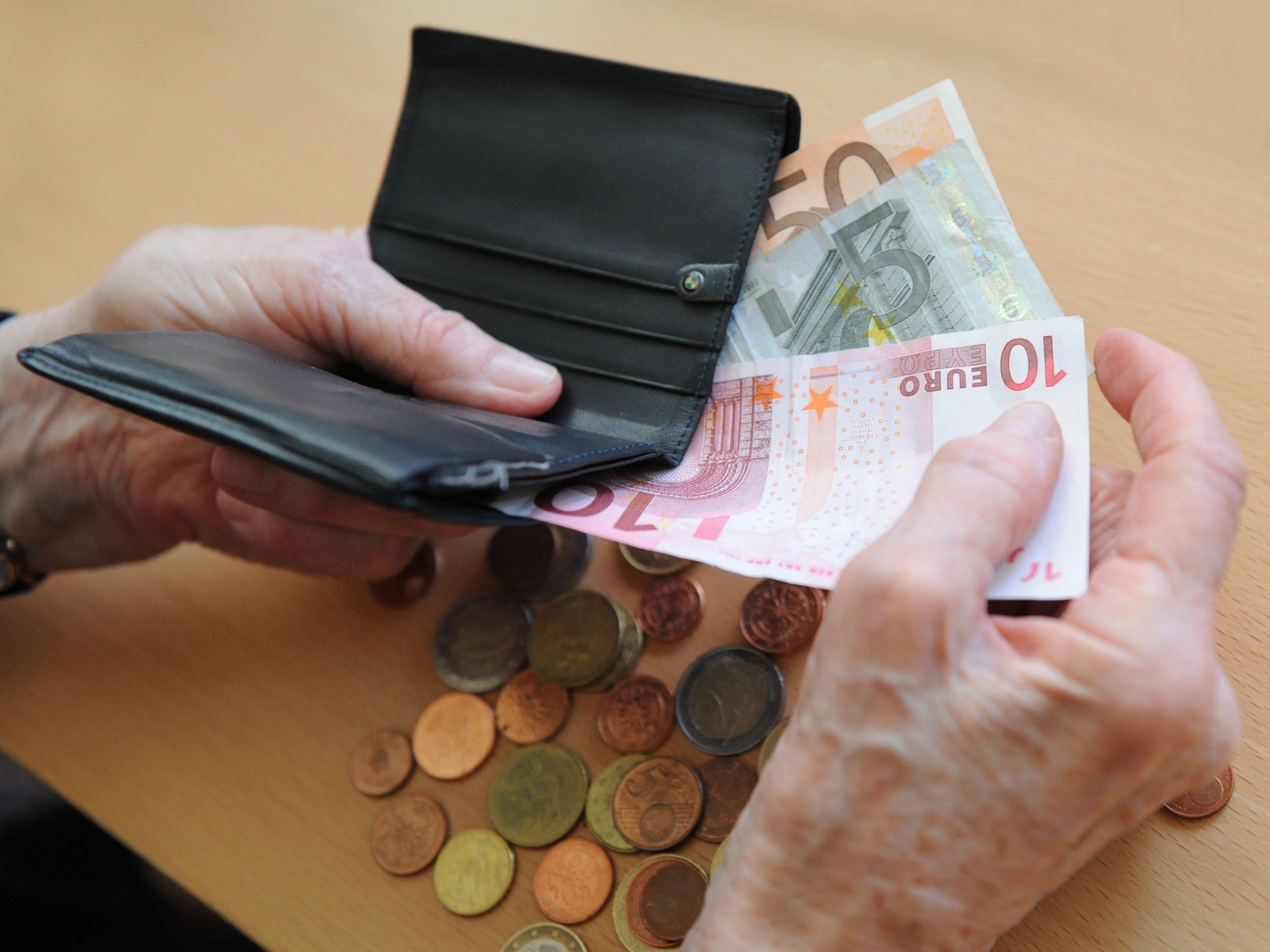 Jahreseinkommen von Vorarlbergs Pensionistinnen österreichweit am niedrigsten.