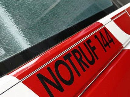 Der 64-jährige Mann, der in Favoriten bei einem Unfall lebensgefährlich verletzt wurde, befindet sich auf dem Weg der Besserung. Der 64-jährige Mann, der in Favoriten bei einem Unfall lebensgefährlich verletzt wurde, befindet sich auf dem Weg der Besserung.