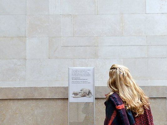 Skulptur des Flussgottes Ilissos bereits unterwegs Skulptur des Flussgottes Ilissos bereits unterwegs