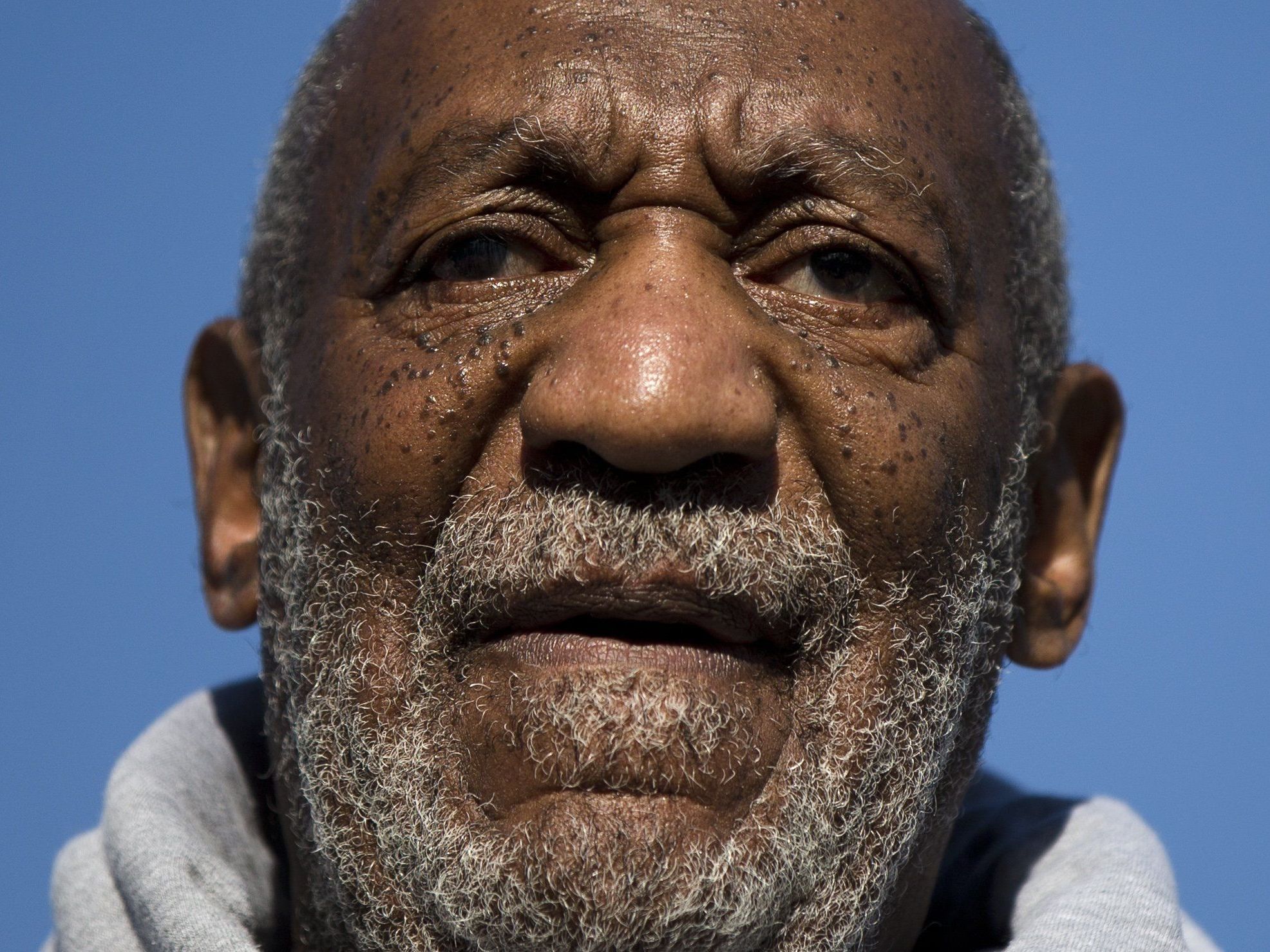 Mittlerweile erheben etwa 20 Frauen schwere Vorwürfe gegen TV-Star Bill Cosby. Mittlerweile erheben etwa 20 Frauen schwere Vorwürfe gegen TV-Star Bill Cosby.