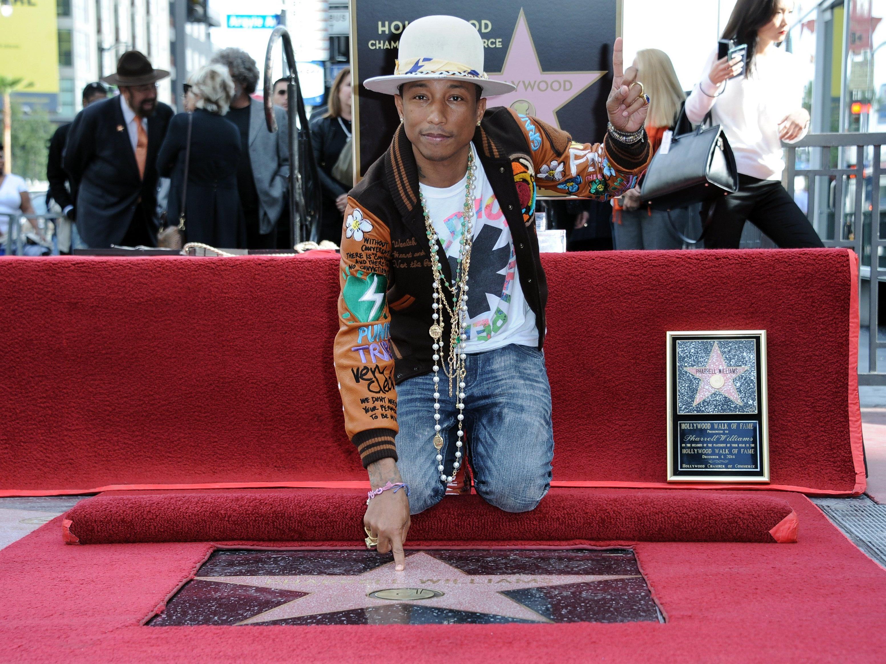 Popstar und Songwriter Pharrell Williams wurde mit einem Stern auf dem Walk of Fame geehrt.