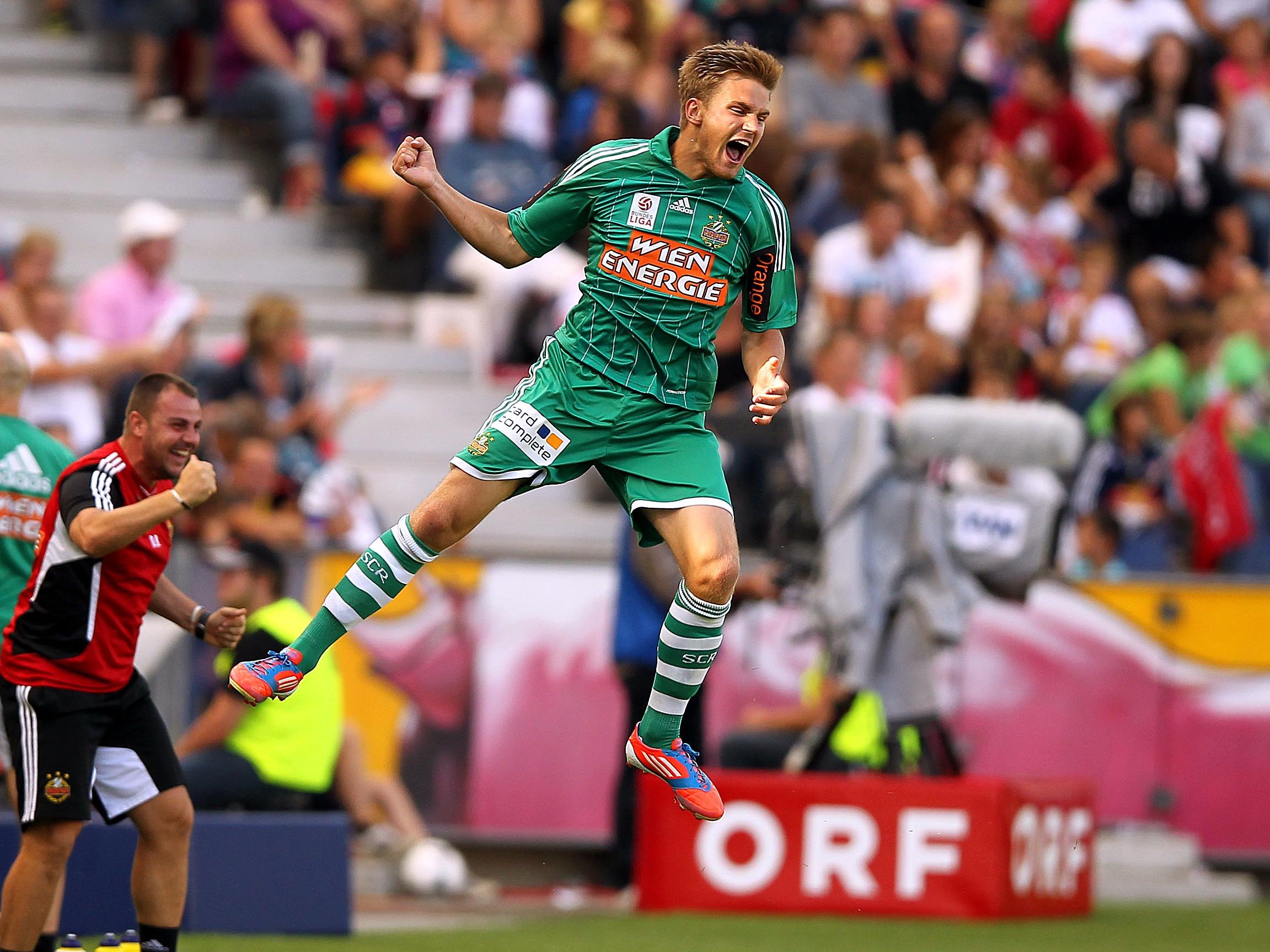 Rapid Wien-Spieler Lukas Grozurek wechselt zum FC Admira Wacker Mödling. Rapid Wien-Spieler Lukas Grozurek wechselt zum FC Admira Wacker Mödling.
