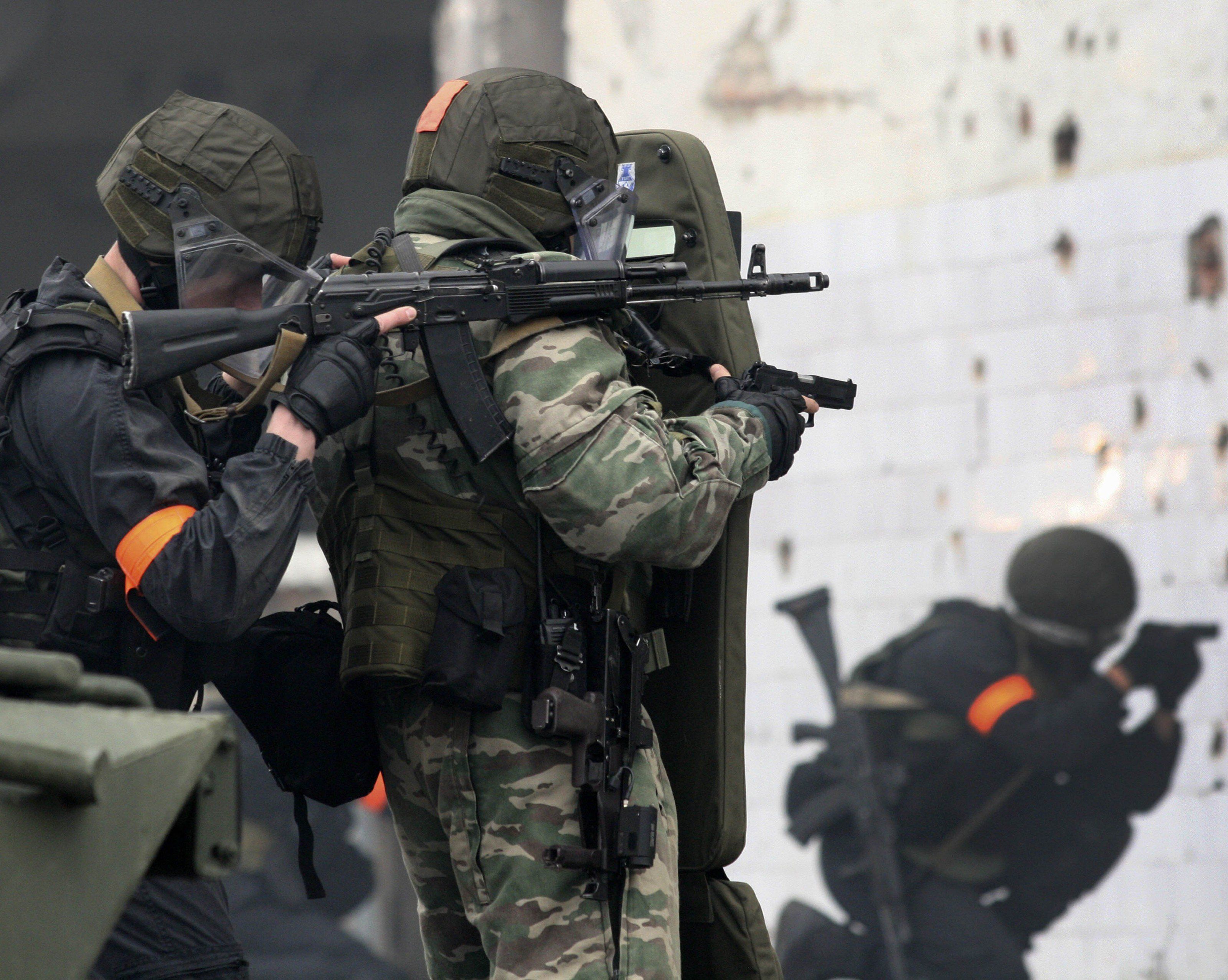 Die moskautreuen Sicherheitskräfte in den russischen Kaukasusrepubliken werden häufig angegriffen. Die moskautreuen Sicherheitskräfte in den russischen Kaukasusrepubliken werden häufig angegriffen.