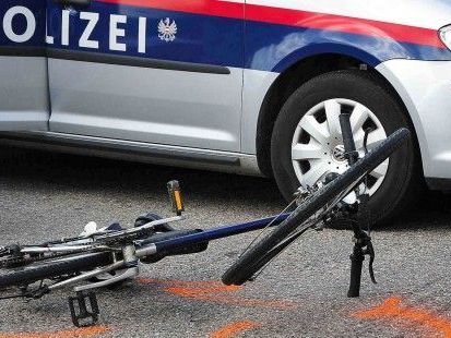 Eine Radfahrerin hatte in Landstraße einen Unfall mit einem Bus Eine Radfahrerin hatte in Landstraße einen Unfall mit einem Bus