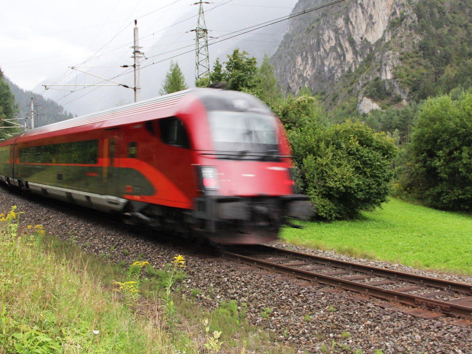 Railjet statt Intercity bringt Beschleunigung von Bregenz nach Wien.