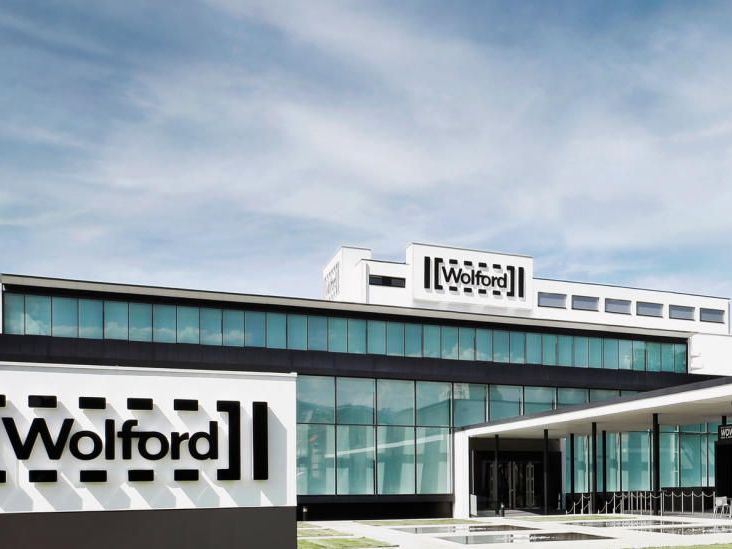 Wolford mit leichtem Umsatzrückgang auf 72,6 Mio. Euro. Wolford mit leichtem Umsatzrückgang auf 72,6 Mio. Euro.