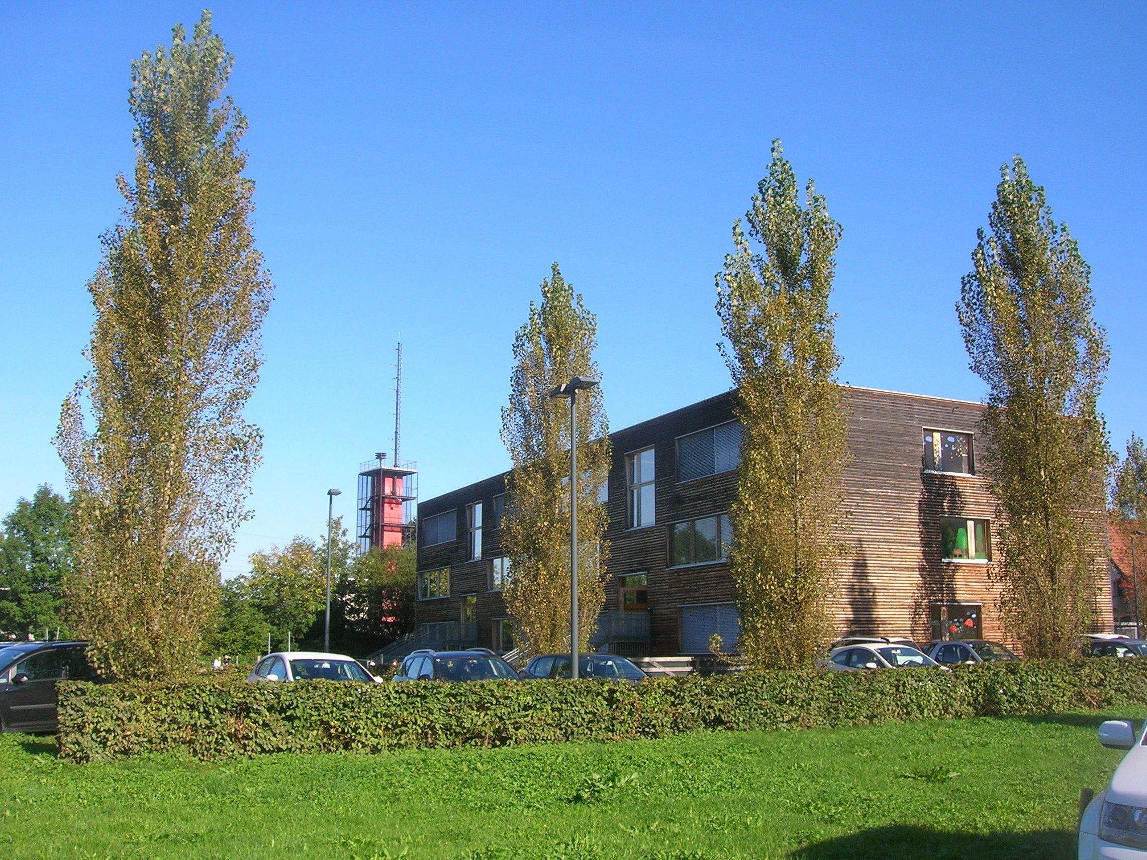 Die Ausweichschule im Fischbach schafft Platz für Schüler während Sanierungs- und Baumaßnahmen.