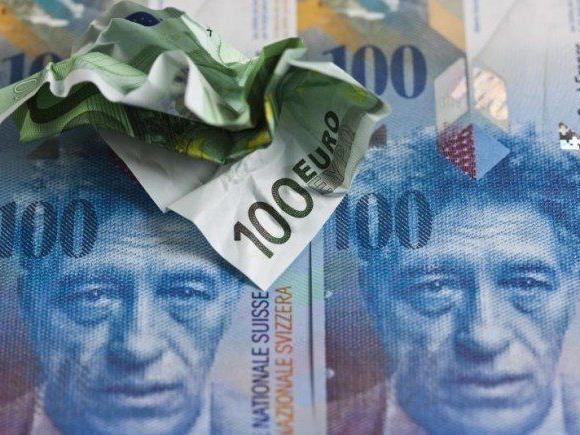 SNB kämpft sei Ausbruch der Euro-Krise gegen eine Überbewertung des Frankens