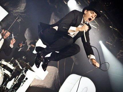 The Hives schicken sich an, Wien zum Tanzen zu bringen. The Hives schicken sich an, Wien zum Tanzen zu bringen.