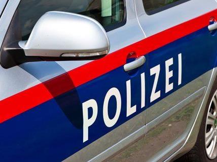 Die Polizei schätzt den verursachten Schaden auf 25.000 Euro.
