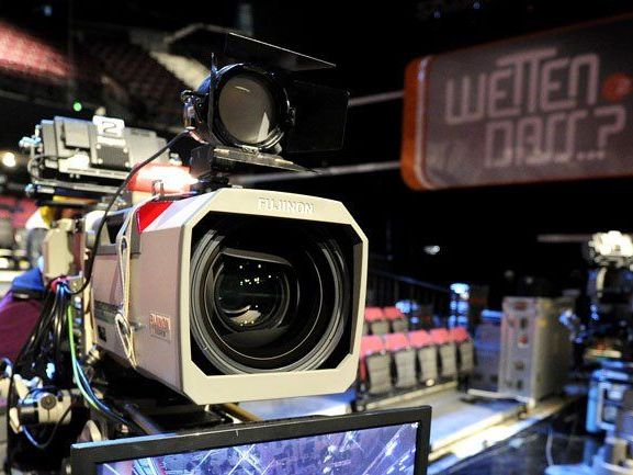 Musikalisches Schulterzucken, schmatzende Kühe und spektakulärer Reifenwechsel. Musikalisches Schulterzucken, schmatzende Kühe und spektakulärer Reifenwechsel.