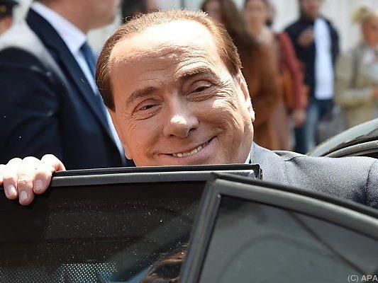 Berlusconi darf das Land nicht verlassen