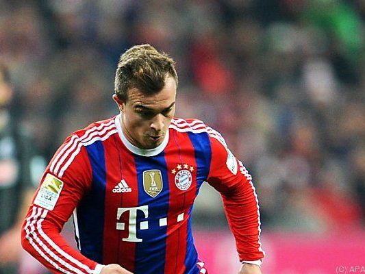 Shaqiri tauscht rote Streifen gegen schwarze Shaqiri tauscht rote Streifen gegen schwarze