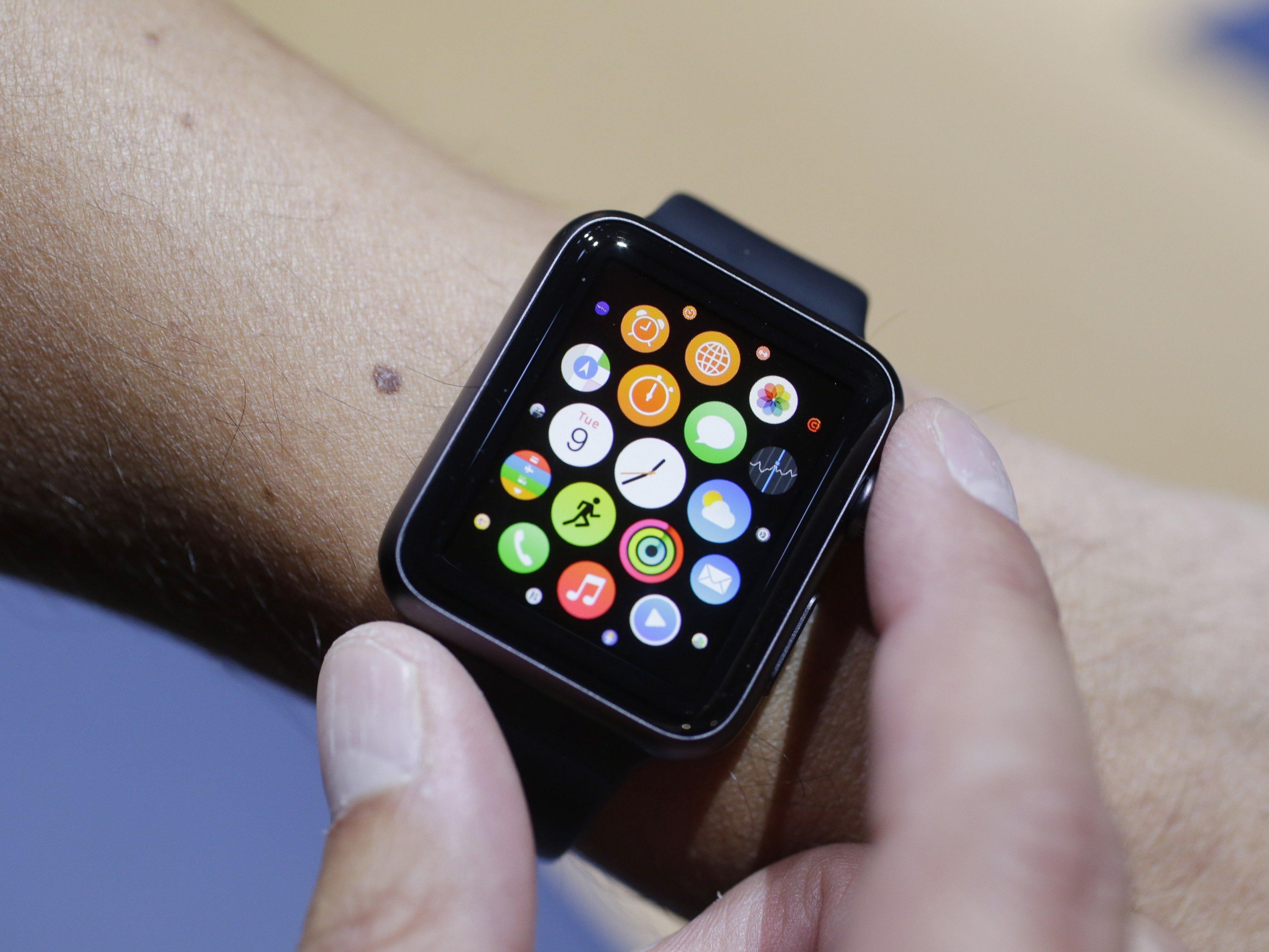 Die Apple Watch wird voraussichtlich noch in diesem Quartal auf den Markt kommen.