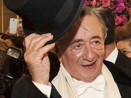 Lugner Stargast für den Opernball 2015 soll seriös sein. Lugner Stargast für den Opernball 2015 soll seriös sein.