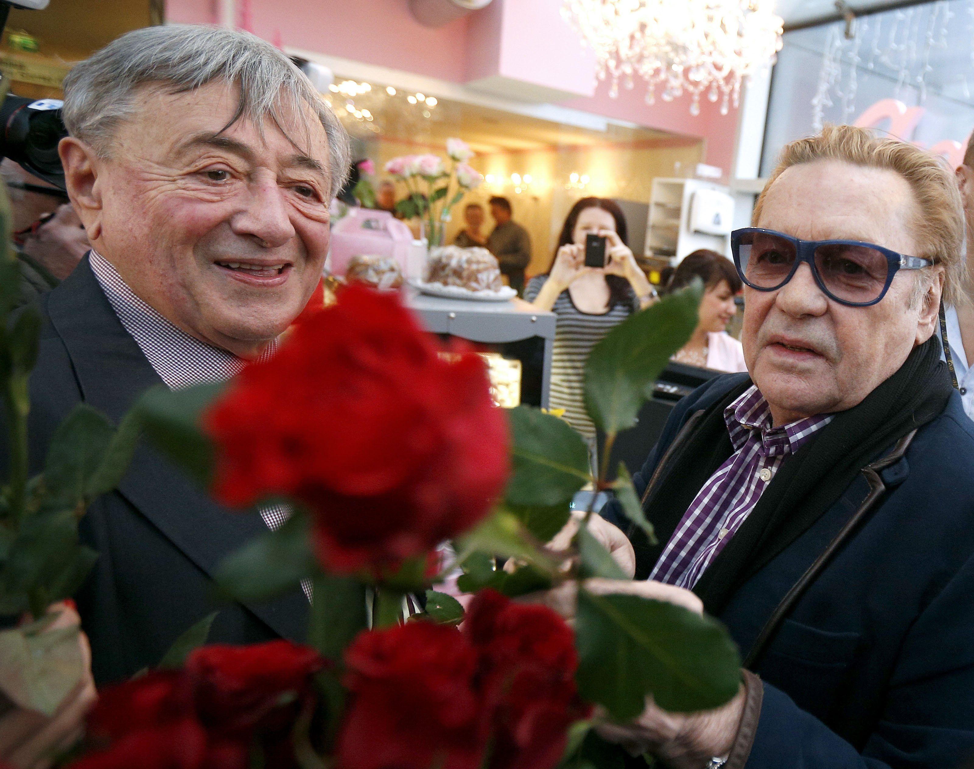 Richard Lugner und Helmut Berger in besseren Tagen. Richard Lugner und Helmut Berger in besseren Tagen.