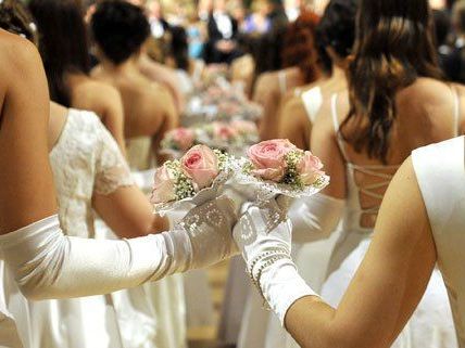 Am 15. Jänner findet in der Wiener Hofburg der ZuckerBäckerball statt. Am 15. Jänner findet in der Wiener Hofburg der ZuckerBäckerball statt.