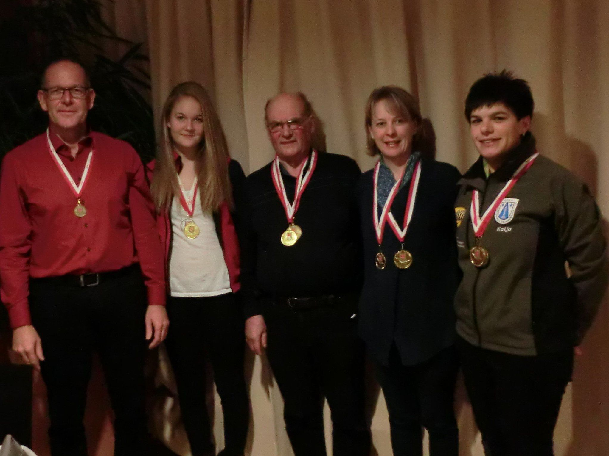 Im Bild v.l.n.r. Walter Egender, Bianca Egender, Josef Kohler, Waltraud Metzler, Katja Rüscher Im Bild v.l.n.r. Walter Egender, Bianca Egender, Josef Kohler, Waltraud Metzler, Katja Rüscher